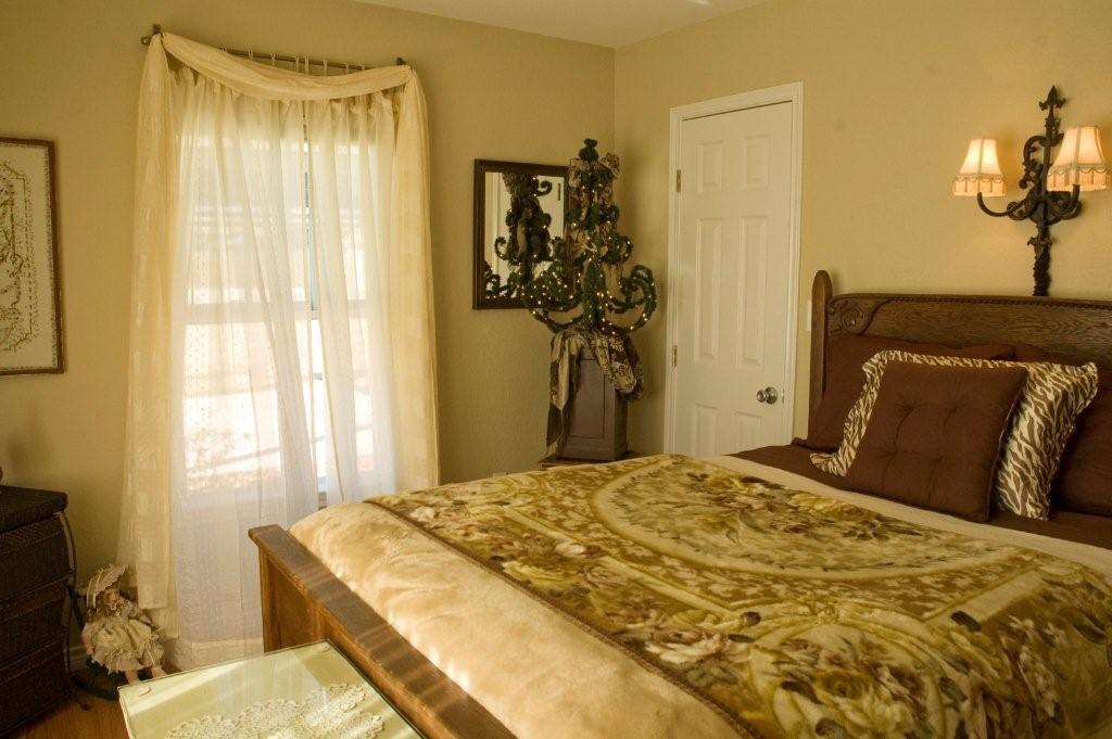 RR-Bedroom.jpg